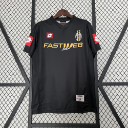 Retro Juv 01/02 Away