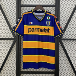 Retro Parma 02/03 Home